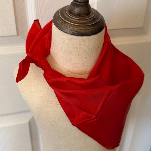 Red scarf 21” square silk feel - Picture 8 of 8